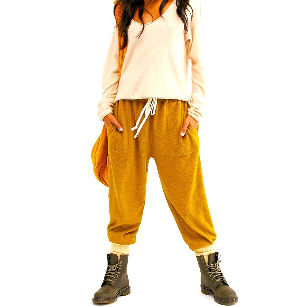 NWT Free People Joggers - Cactus